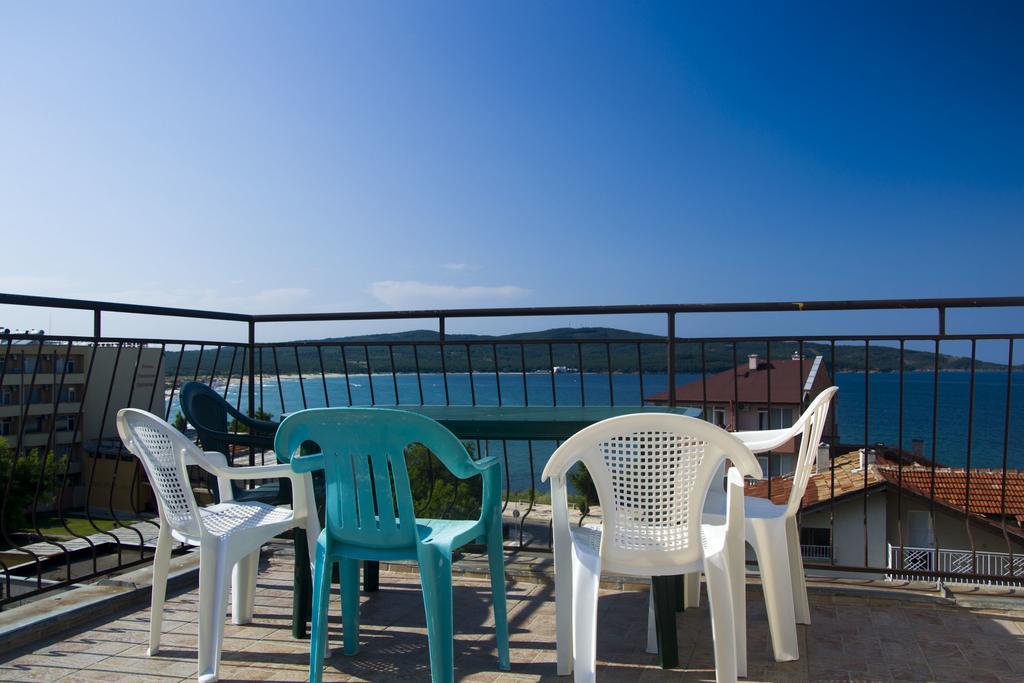 Paunovi Guest House Primorsko Exterior photo