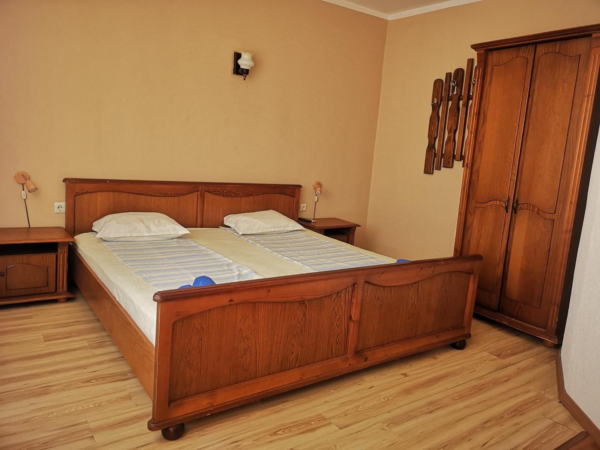 Paunovi Guest House Primorsko Exterior photo