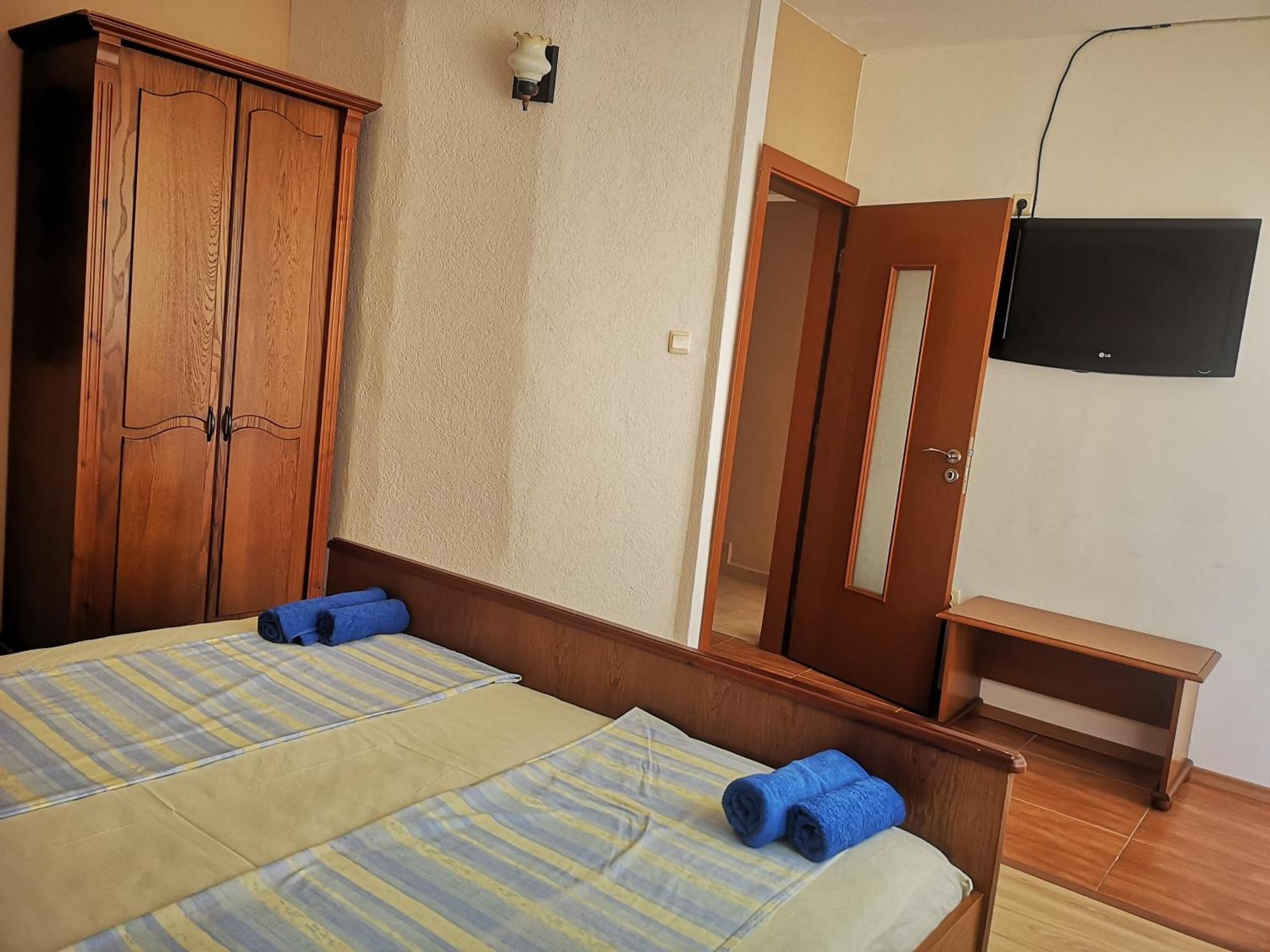 Paunovi Guest House Primorsko Exterior photo