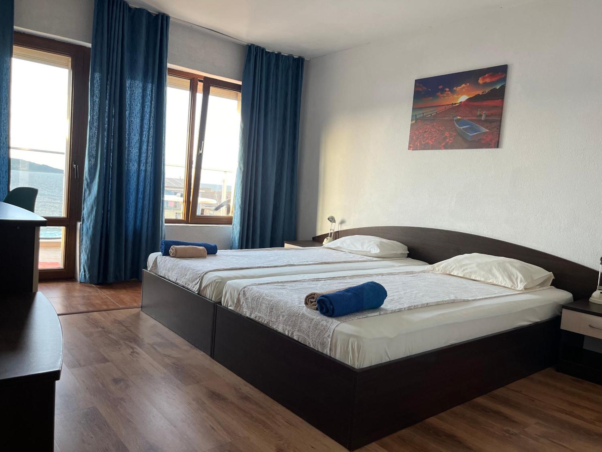 Paunovi Guest House Primorsko Exterior photo